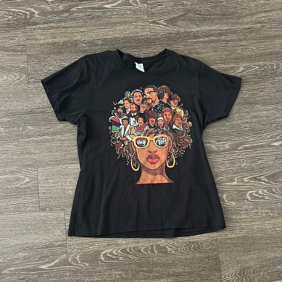Roots Tops - Black Graphic ROOTS T-Shirt with Colorful Design